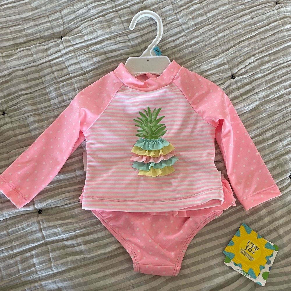 NWT 2-piece Pink Pineapple Long-sleeve Rash guard Swimsuit Sz 6-9 mos